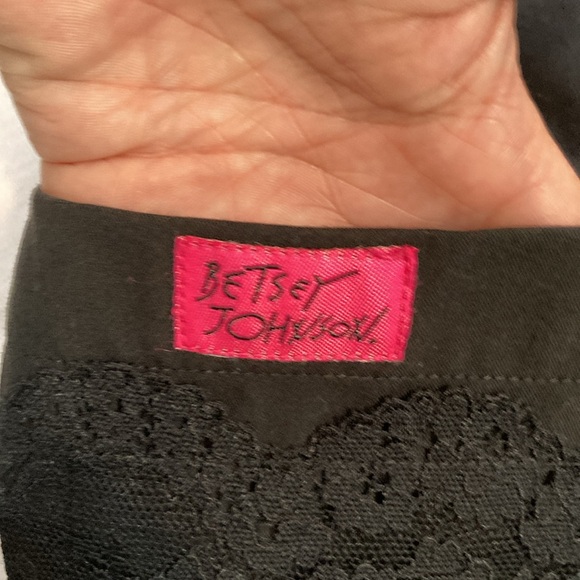 Betsy Johnson Lace Pockets Scrub bottoms. Black scrub bottoms with lace … - Picture 3 of 8